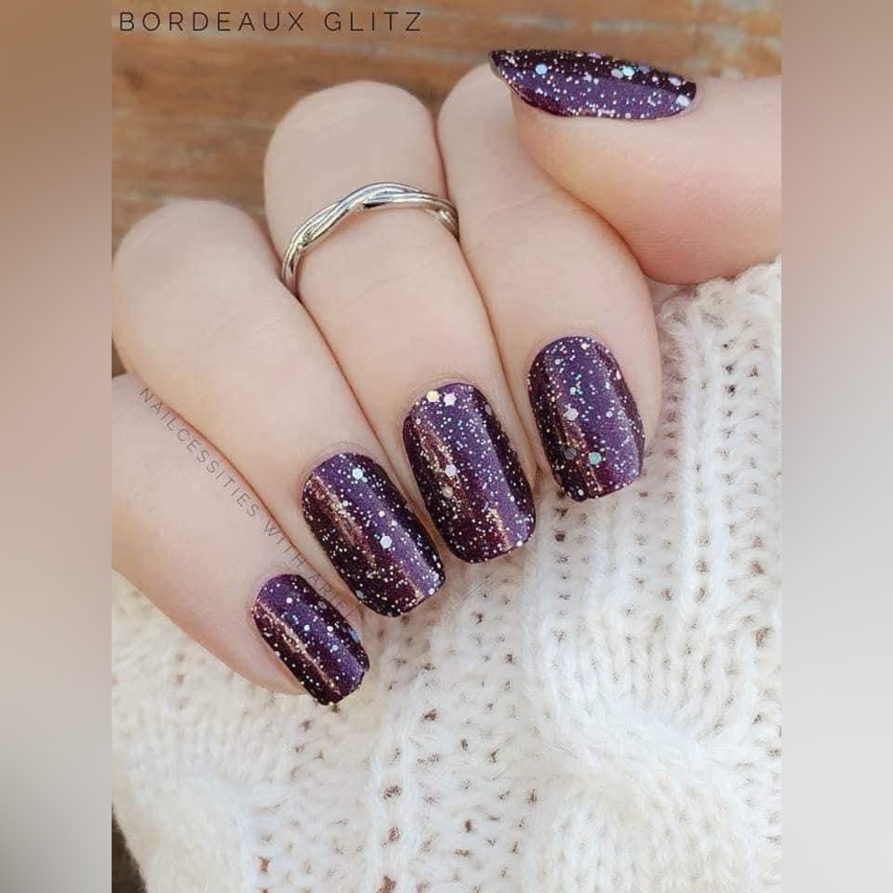 New - Color Street Bordeaux Glitz (retired)